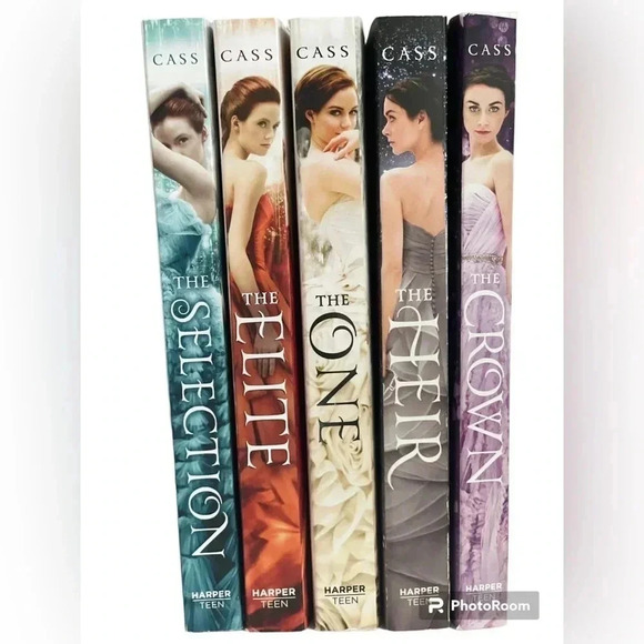 💎 The Selection Series by Kiera Cass Books‎ - Picture 3 of 4